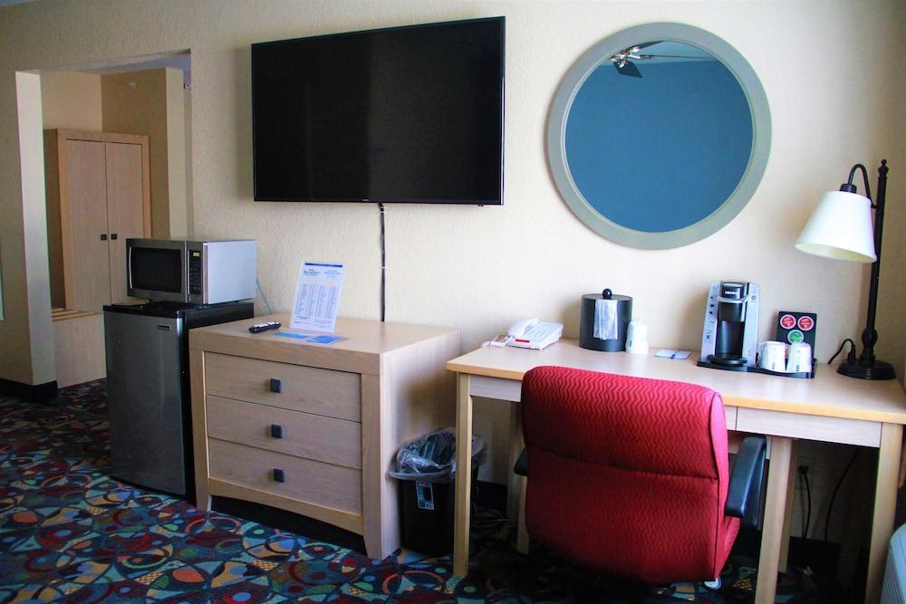Baymont By Wyndham Stevens Point Hotell Eksteriør bilde