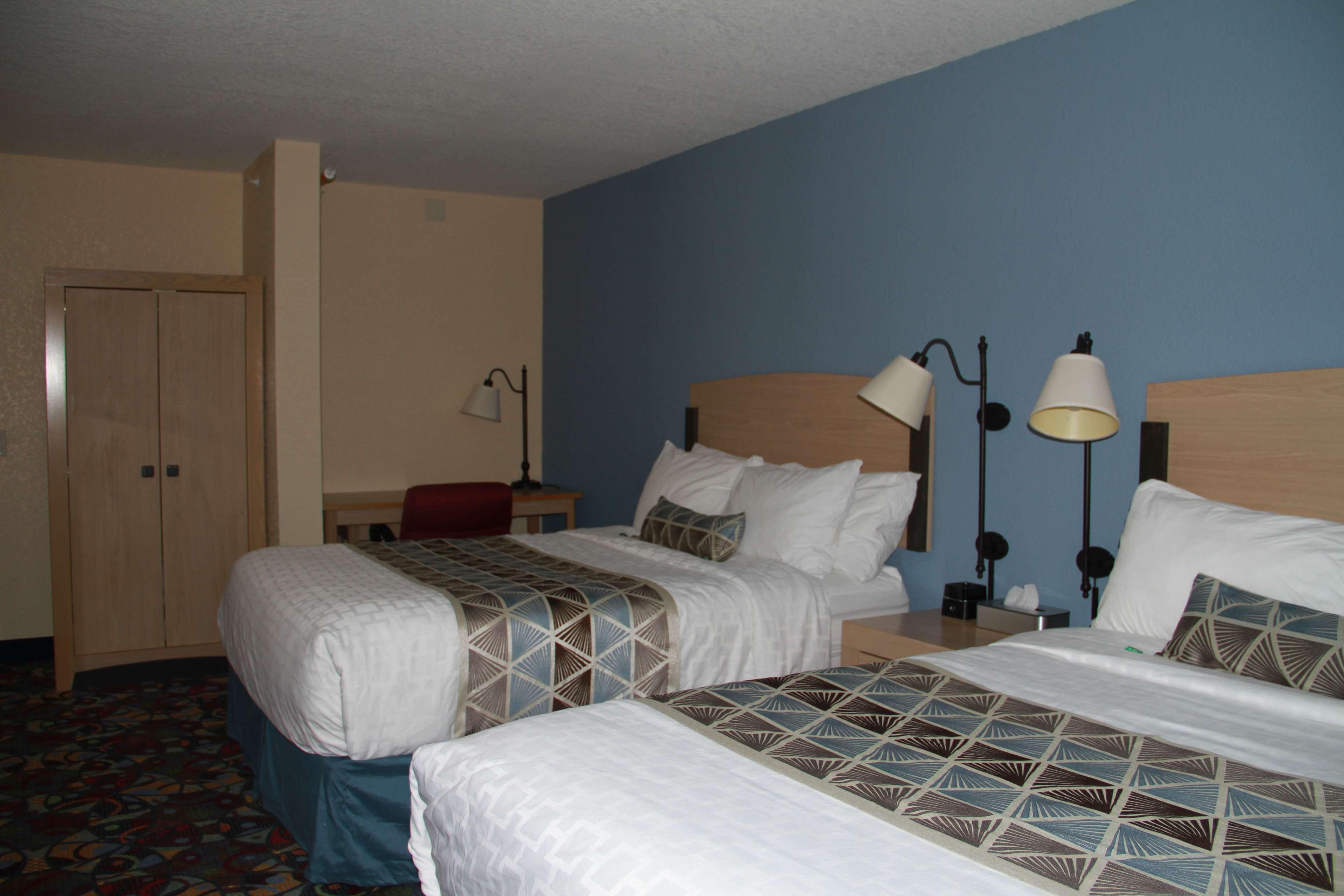 Baymont By Wyndham Stevens Point Hotell Eksteriør bilde